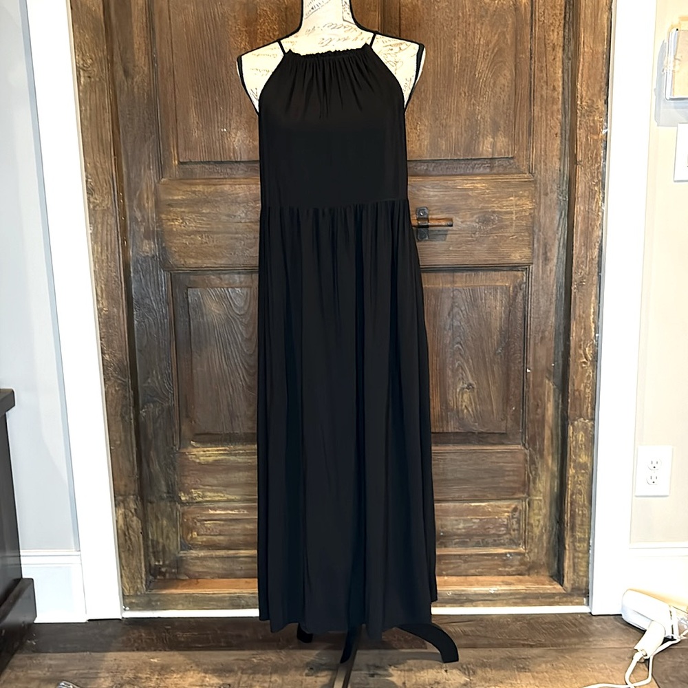 OLD NAVY BLACK MAXI DRESS
